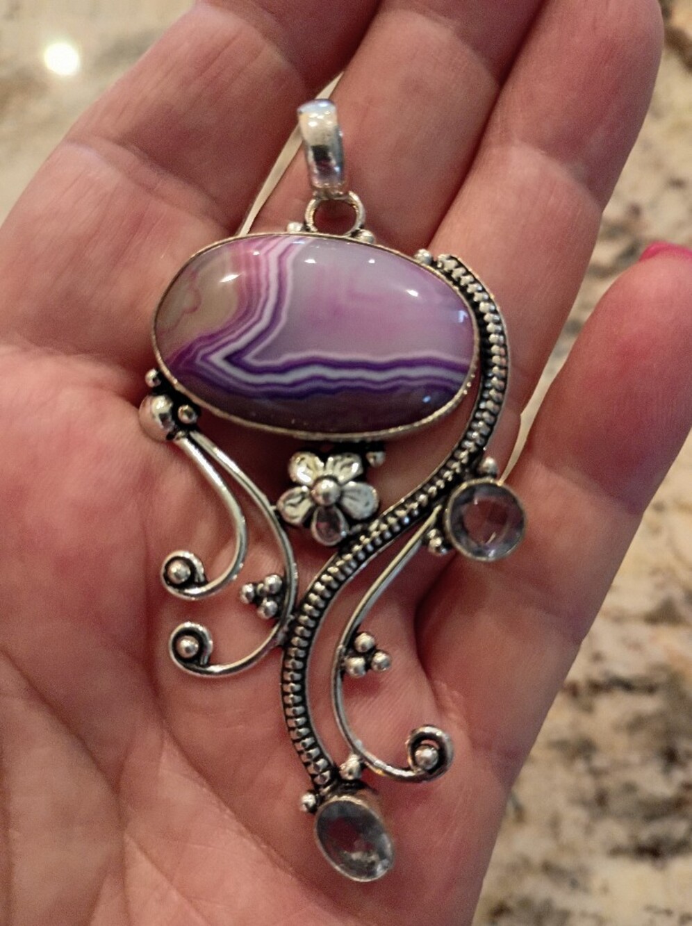 HugeSilverToneREAL Purple AgatePeriwinkle Stones PendantAMAZING PATERNS/COLORS!